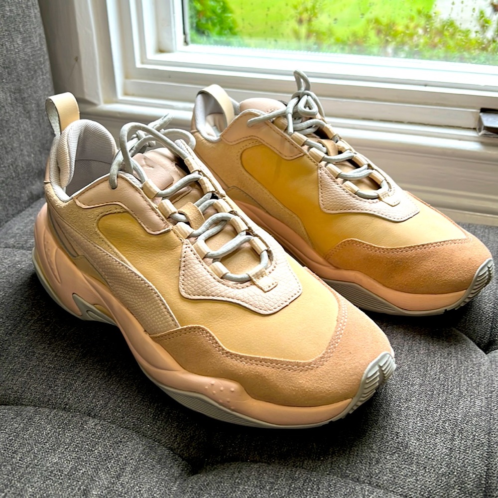 Puma Womens Thunder Dessert Sneakers (Size 9)